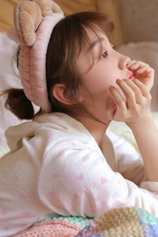 甘雨脸红享受流眼泪表情